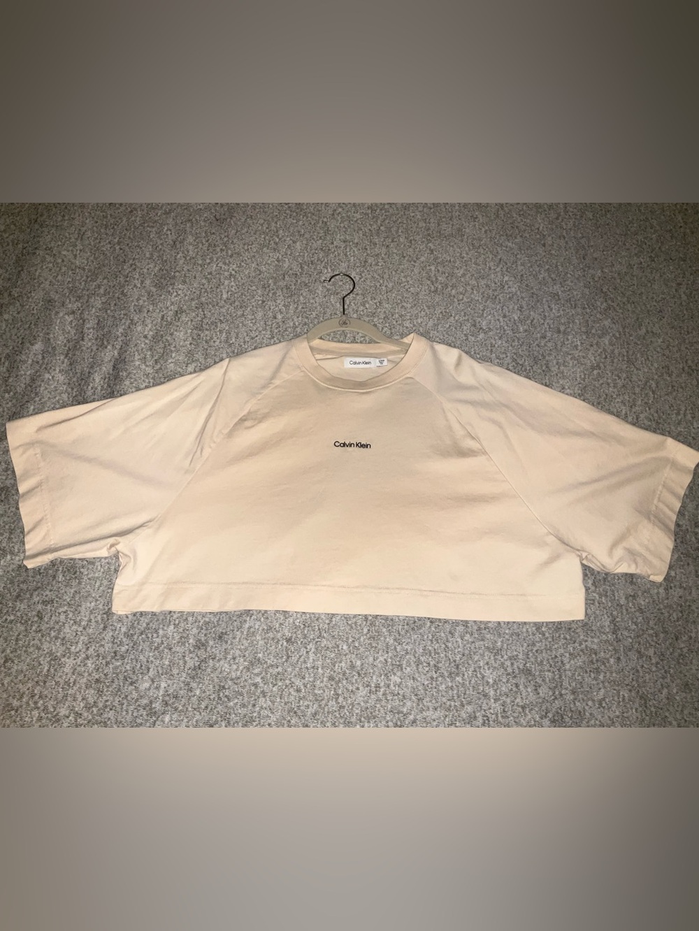 Calvin Klein Cream Women’s XL Crop Crewneck Tee oversized cotton cropped t-shirt